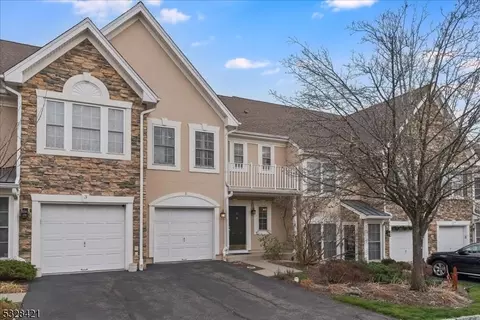 5 Magnolia Way, North Haledon, NJ 07508