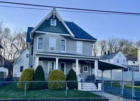 55 Lincoln Ave, Dover, NJ 07801