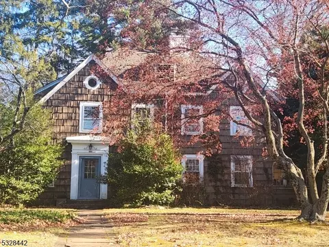 933 Cedarbrook Rd, Plainfield, NJ 07060