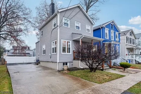 92 W Cherry St, Rahway, NJ 07065