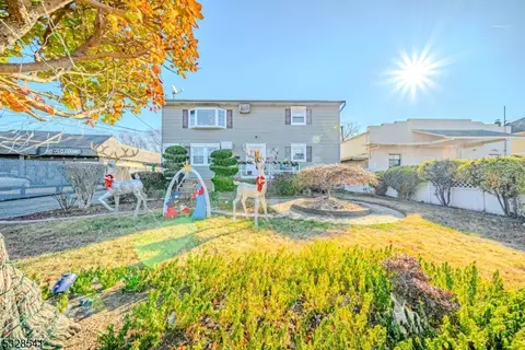266 Liberty St, Little Ferry, NJ 07643