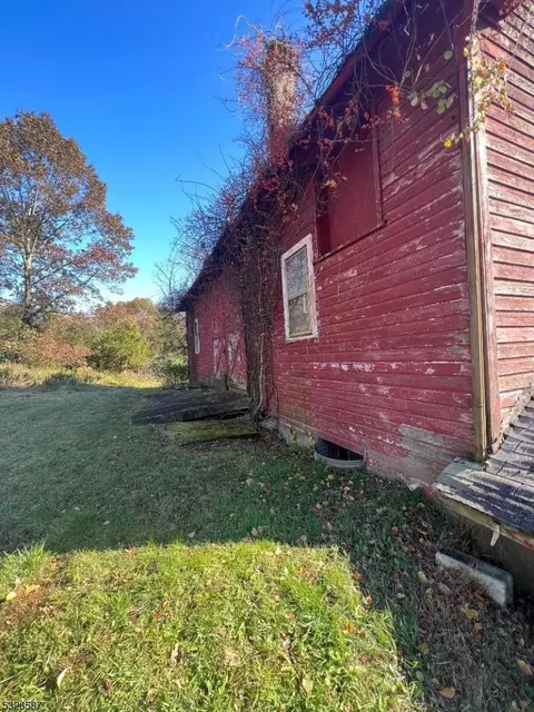 58 Dock Watch Hollow Rd, Warren Twp, NJ 07059