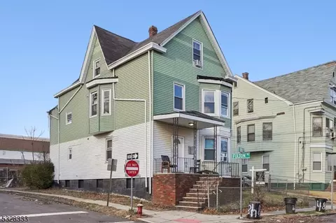 488 E 18th St, Paterson, NJ 07514