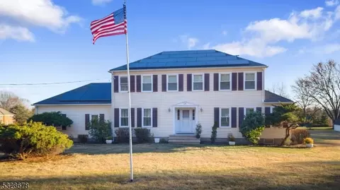 24 Dreahook Rd, Readington Twp, NJ 08889