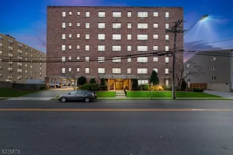 25 Jefferson St #4E, Hackensack, NJ 07601