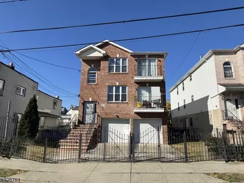 37 Hudson St, Newark, NJ 07103