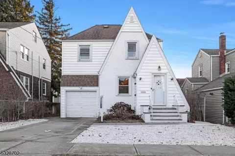 116 Roosevelt Ave, Hasbrouck Heights, NJ 07604