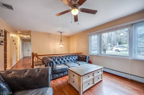 12 Farview Dr, Hackettstown, NJ 07840 photo 5
