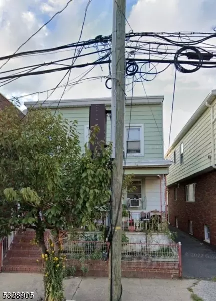 325 Christine St, Elizabeth, NJ 07202