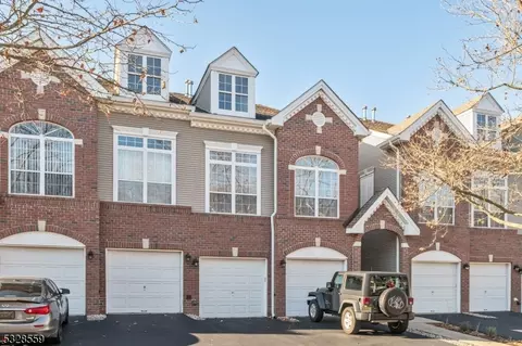 11 Carter Rd #11, Haskell, NJ 07420
