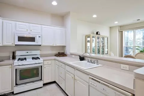 11 Carter Rd #11, Haskell, NJ 07420 photo 8