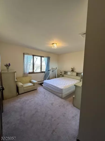 73 Colonial Rd, Wayne, NJ 07470 photo 31