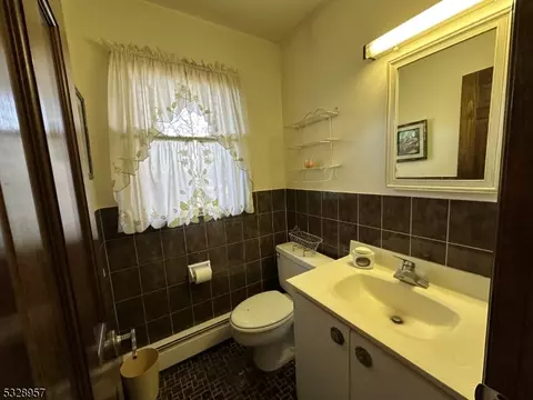 73 Colonial Rd, Wayne, NJ 07470 photo 19