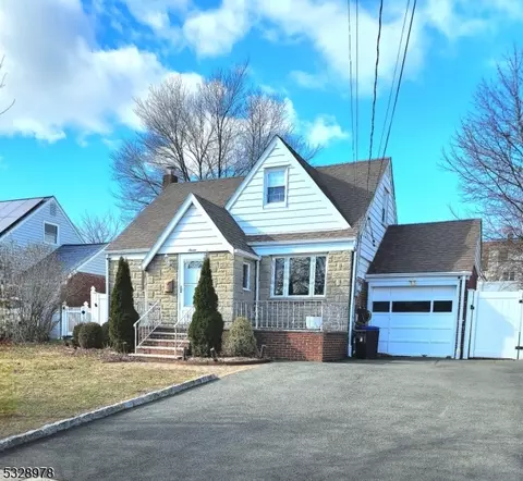 7 Blue Ridge Rd, Lodi, NJ 07644