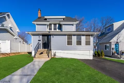 47 Garden St, Teaneck, NJ 07666