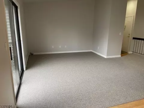906 Spruce Hills Dr #906, Glen Gardner, NJ 08826