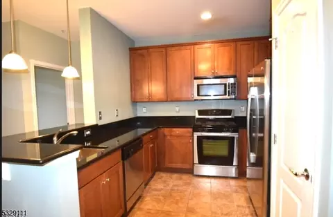 6311 Brookhaven Ct #6311, Riverdale, NJ 07457