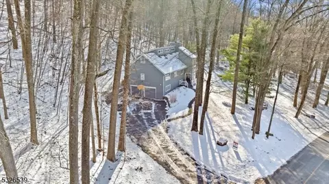 322 Hackett Rd, Hampton, NJ 08827 photo 3