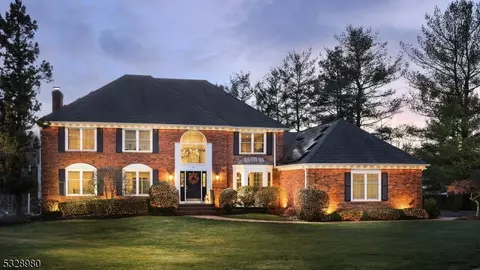 27 Weaver Dr, Bridgewater Twp, NJ 08836