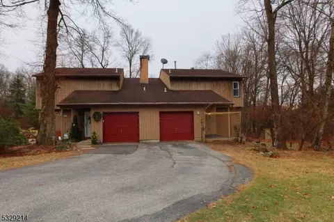 6 Margaret Ter, Sparta, NJ 07871