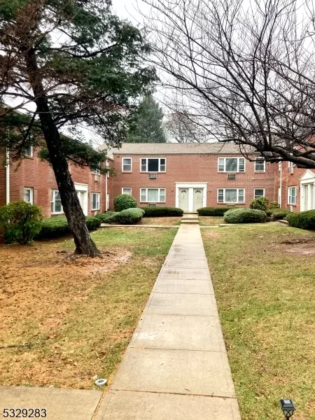 50 Fox Rd #4A, Edison, NJ 08817