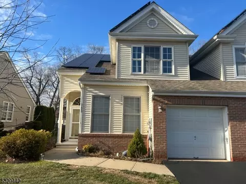 163 Saratoga Ct, Somerset, NJ 08873