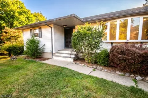55 Mount Vernon Rd, Blairstown Twp, NJ 07832