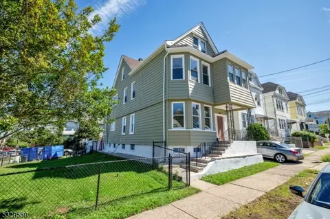 74 5th Ave, Clifton, NJ 07011