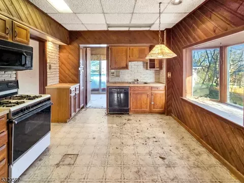 755 High St, Alpha, NJ 08865 photo 9