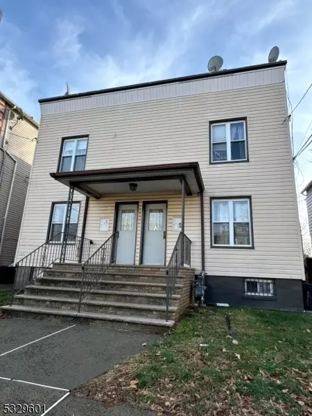 210 Vine St, Elizabeth, NJ 07202