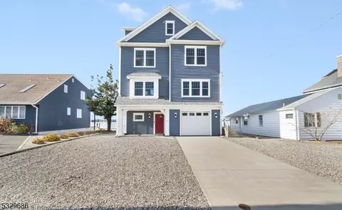 45 Paul Jones Dr, Brick Twp, NJ 08723