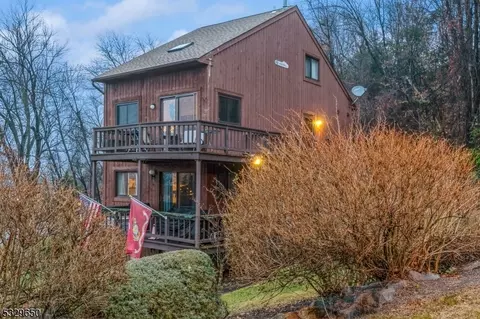 1 Augusta Dr UNIT 2, Vernon, NJ 07462