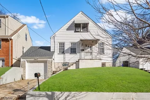 22 Smallwood Ave, Belleville, NJ 07109
