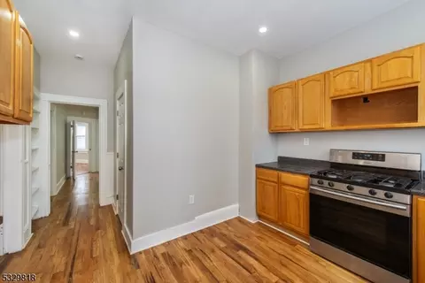 173 Pearl St, Paterson, NJ 07501