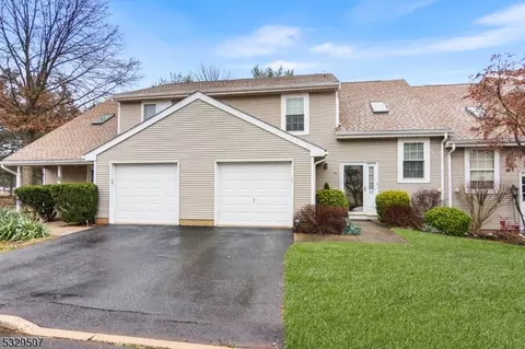56 Devonshire Dr, Somerset, NJ 08873