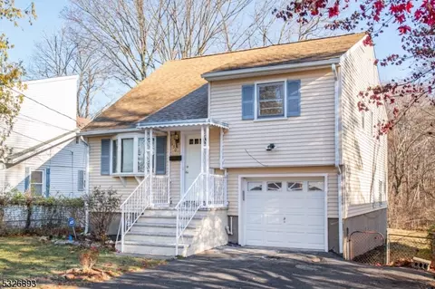 150 River Dr, Parsippany-troy Hills Twp, NJ 07034