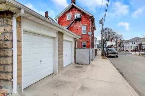 400 Davis Ave, Harrison, NJ 07029 photo 6