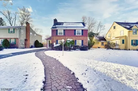 141 Parkside Rd, Plainfield, NJ 07060