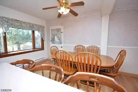 225 Greene Ave, Middlesex, NJ 08846 photo 11