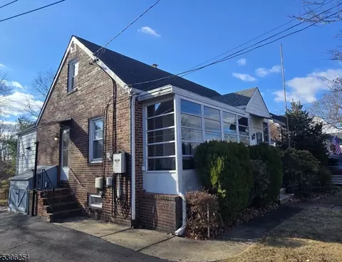 225 Greene Ave, Middlesex, NJ 08846 photo 3