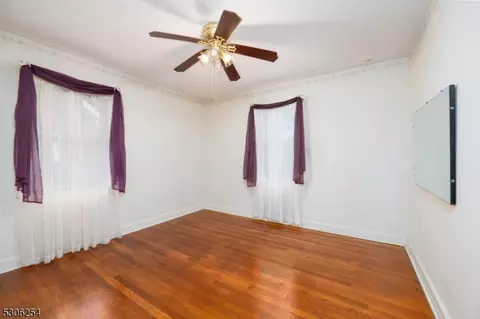 225 Greene Ave, Middlesex, NJ 08846 photo 17