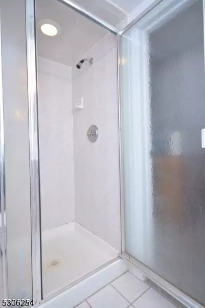 225 Greene Ave, Middlesex, NJ 08846 photo 22