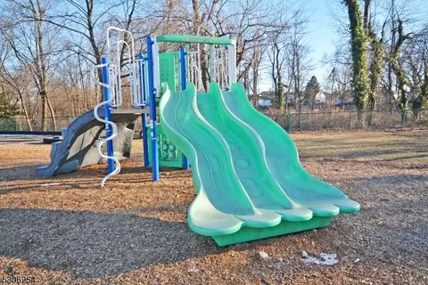 225 Greene Ave, Middlesex, NJ 08846 photo 35
