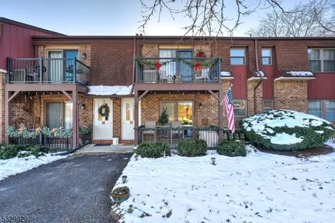 707 Nottingham Way, Flemington, NJ 08822