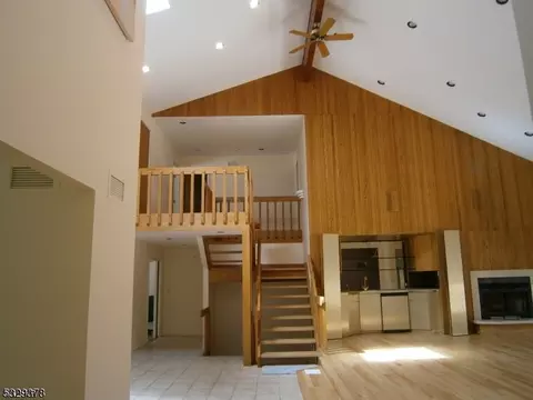 136 Eileen Dr, Cedar Grove, NJ 07009 photo 6