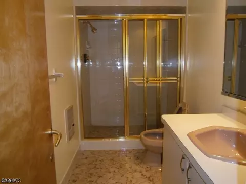 136 Eileen Dr, Cedar Grove, NJ 07009 photo 21