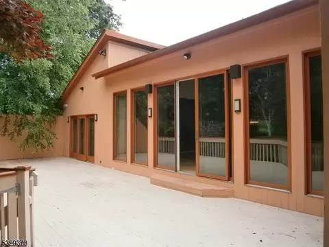 136 Eileen Dr, Cedar Grove, NJ 07009 photo 17