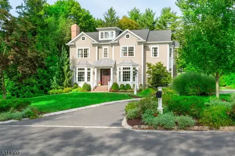 24 Country Club Dr, Chatham Twp, NJ 07928