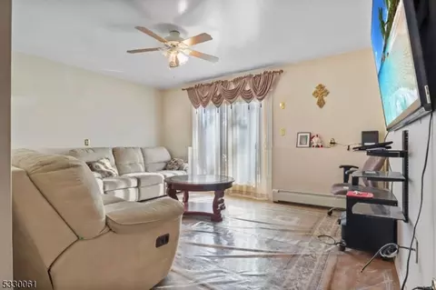 611 Knoll Rd, Parsippany-troy Hills Twp, NJ 07005