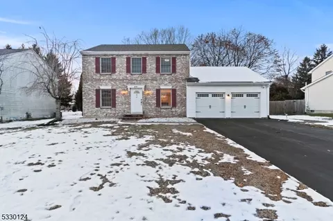 919 Liberty St, Belvidere, NJ 07823